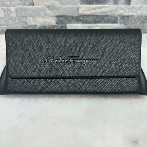 Salvatore Ferragamo Sunglasses NEW - Picture 8 of 10